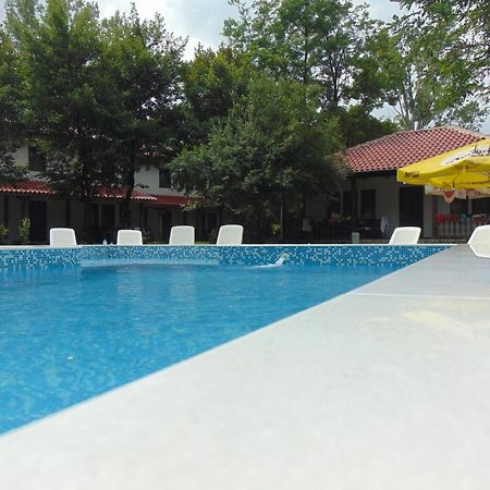 Holiday Park Ranchoto Hotel Кирково Екстериор снимка