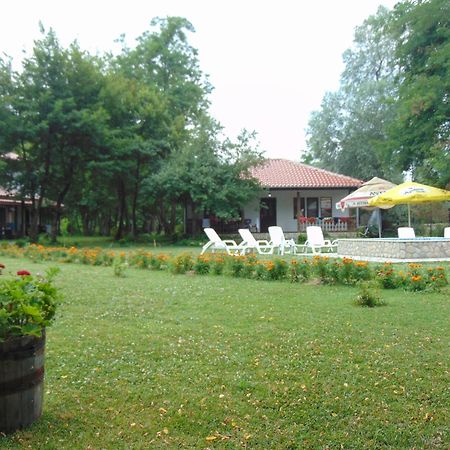 Holiday Park Ranchoto Hotel Кирково Екстериор снимка