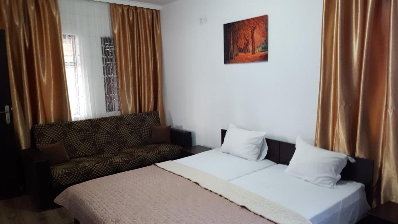 Holiday Park Ranchoto Hotel Кирково Екстериор снимка